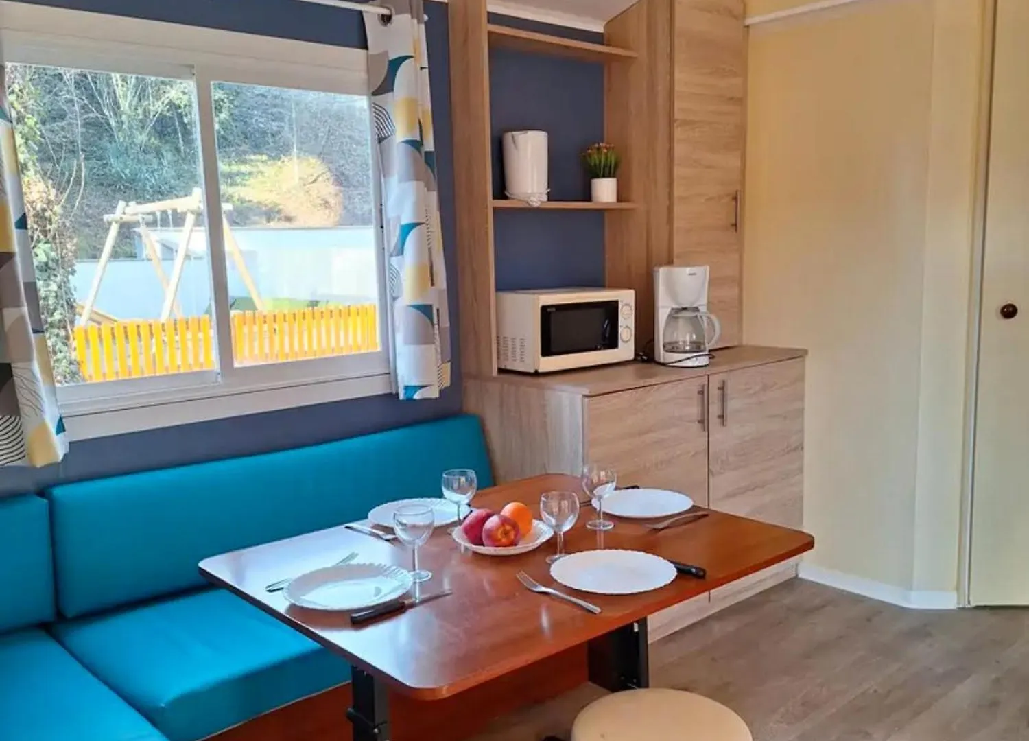 Les Rives D'Auzon Mobil-Home 6 Pers Lavilledieu  0*, Lavilledieu (Ardeche)