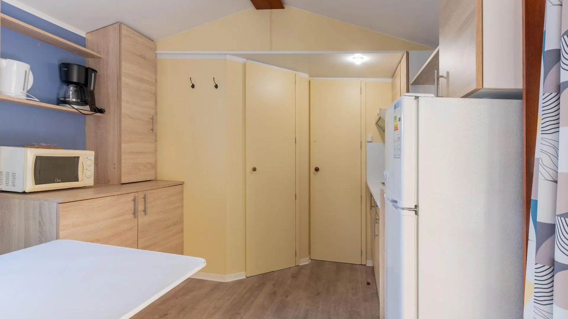 Les Rives D'Auzon Mobil-Home 6 Pers Lavilledieu  0*, Lavilledieu (Ardeche)