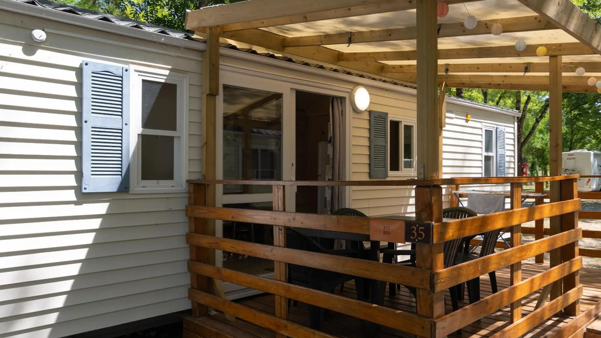 Les Rives D'Auzon Mobil-Home 6 Pers Lavilledieu  0*, Lavilledieu (Ardeche) Frankrig